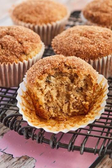 Banana Praline Muffins