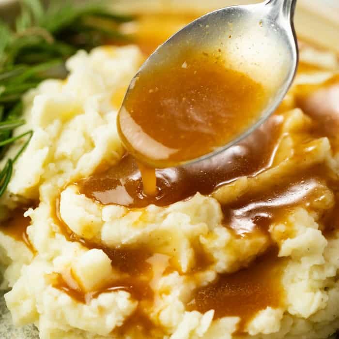 Mashed Potatoes w/ Gravy