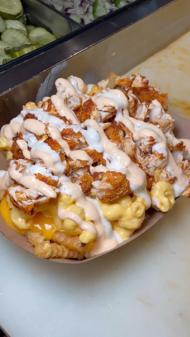 Loaded Chicken Mac n' Cheese Fries