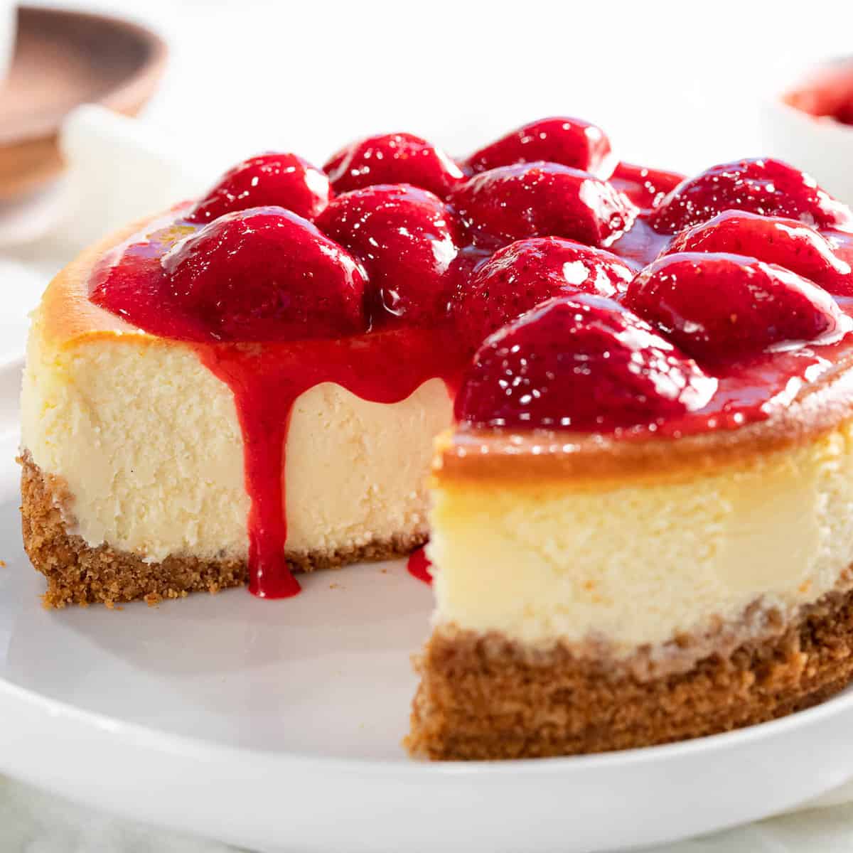 Strawberry Cheesecake (Catering Size)